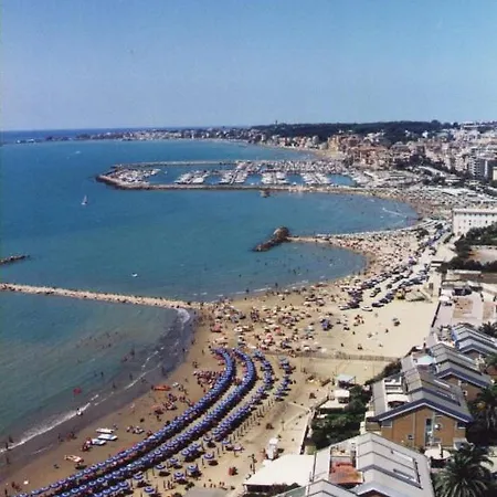 בית הארחה La Casa Degli Artisti 1