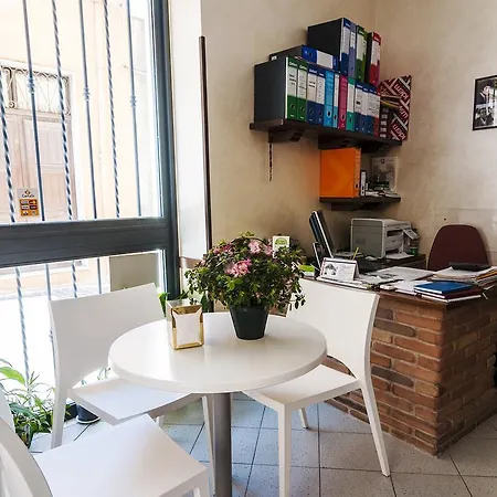 בית הארחה La Casa Degli Artisti 1 נטונו