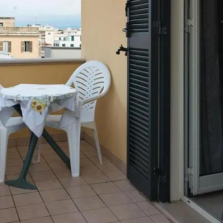 La Casa Degli Artisti 1 Nettuno