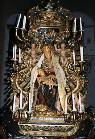 La Casa Degli Artisti 1 *