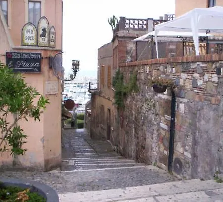 Guest house La Casa Degli Artisti 1 *