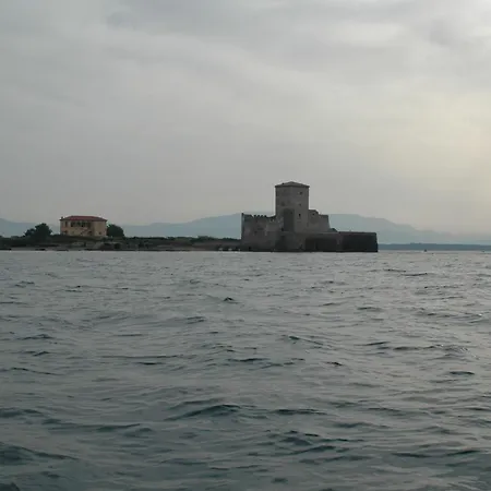 La Casa Degli Artisti 1 Guest house *