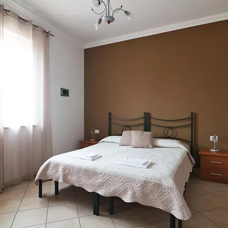La Casa Degli Artisti 1 Nettuno