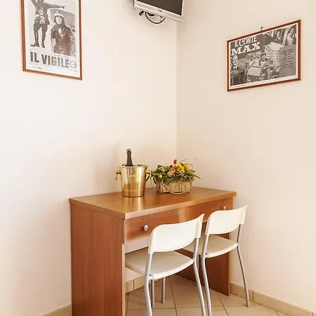 Guest house La Casa Degli Artisti 1 *
