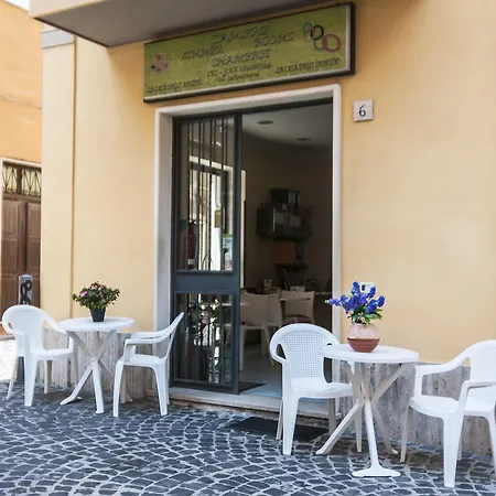 Guest house La Casa Degli Artisti 1 *